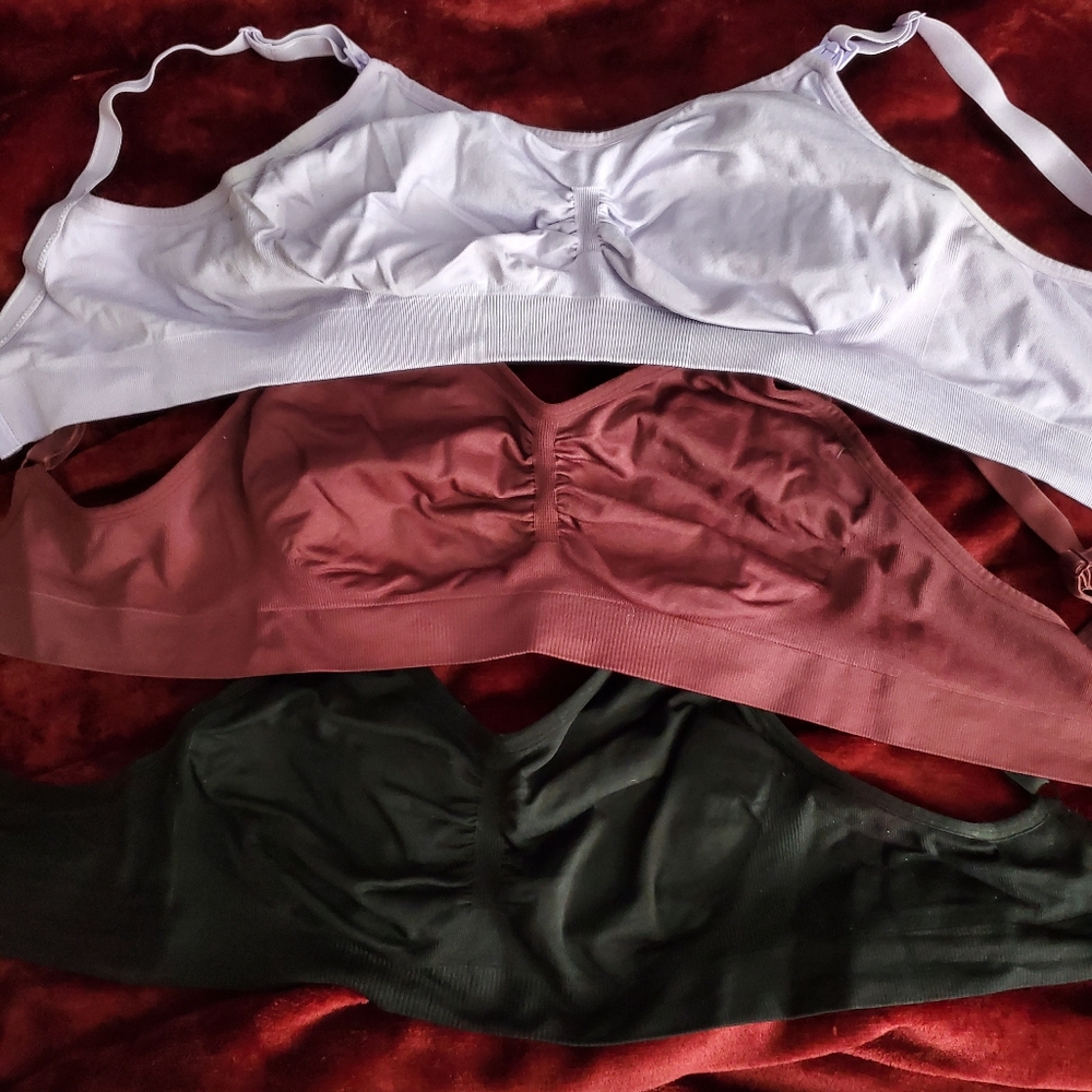 Nursing bras size L/XL lot
